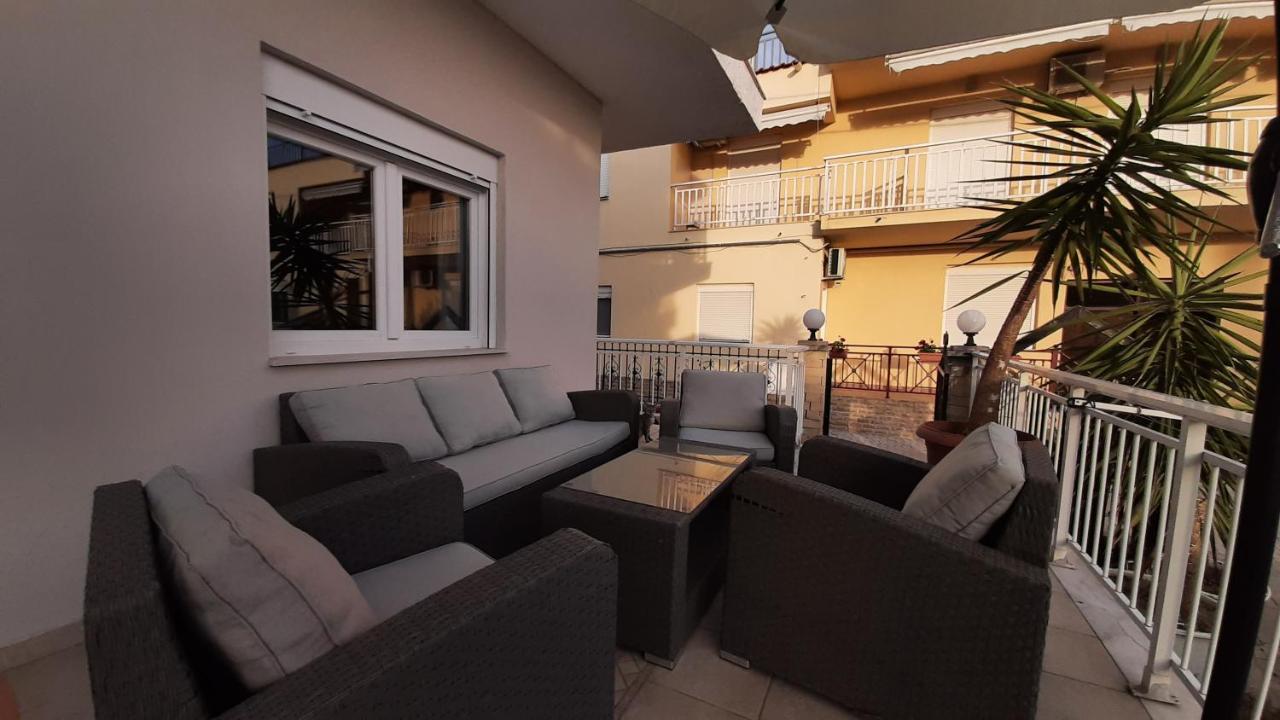 Irida Apartments Néa Skióni Eksteriør bilde