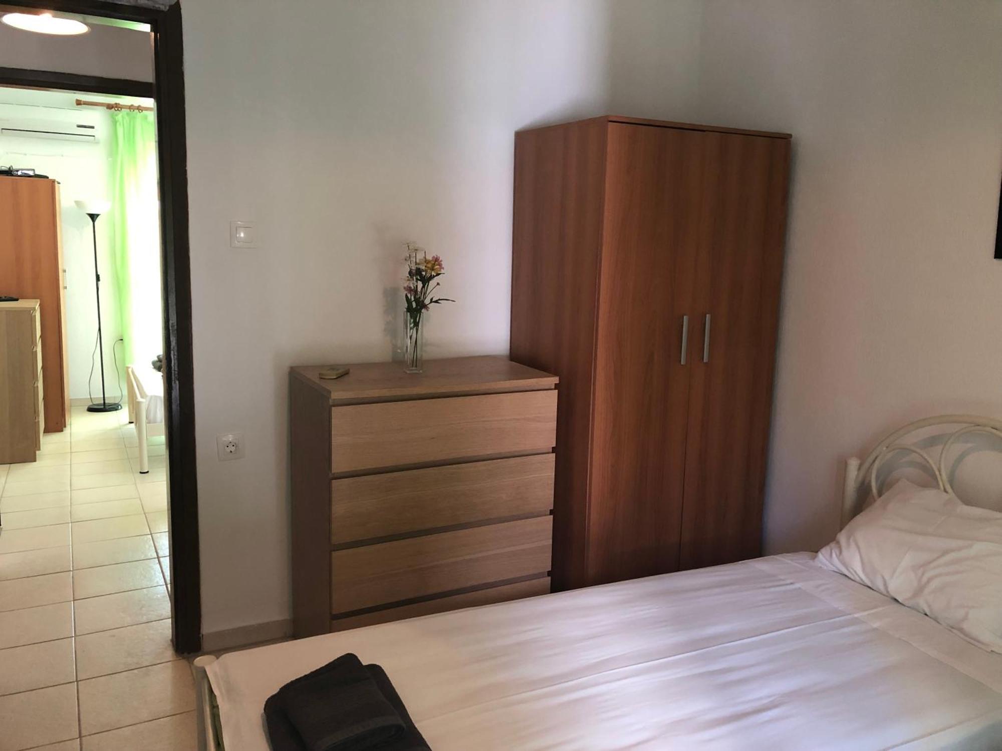 Irida Apartments Néa Skióni Rom bilde