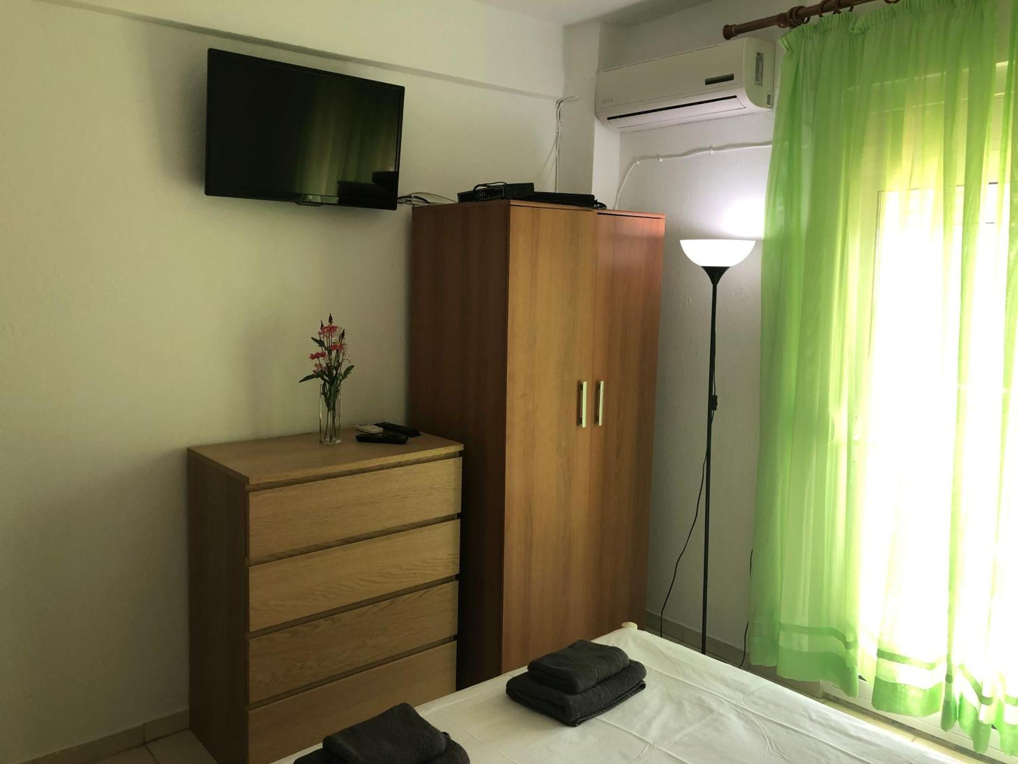 Irida Apartments Néa Skióni Rom bilde