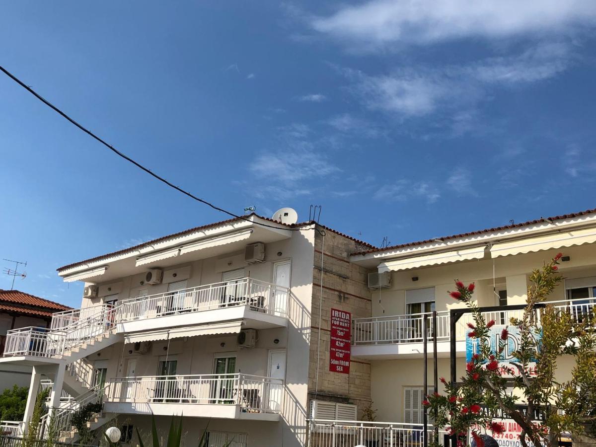 Irida Apartments Néa Skióni Eksteriør bilde